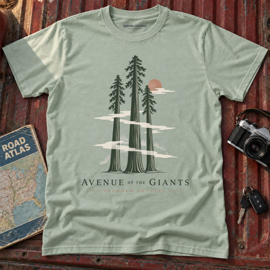 'Avenue of the Giants' Redwoods Graphic Tee